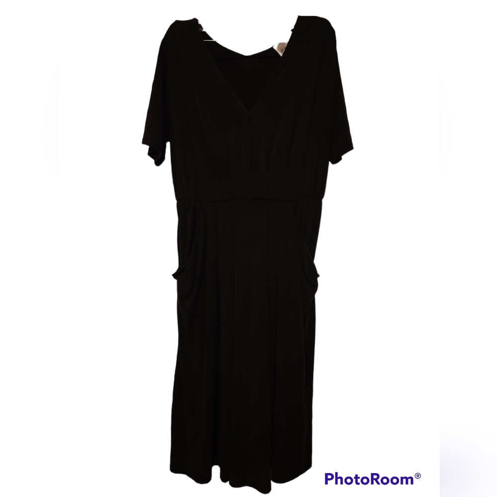 Ella Mara V-Neck Short Sleeve Pleated Midi Dress Black Pullover Pock…